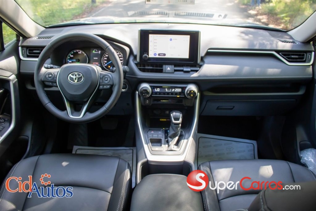 2026 Toyota RAV4 Hybrid TSS — foto 8 / 11