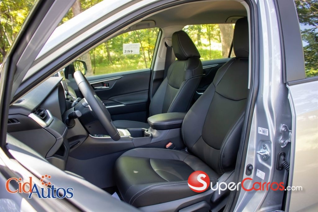 2026 Toyota RAV4 Hybrid TSS — foto 9 / 11