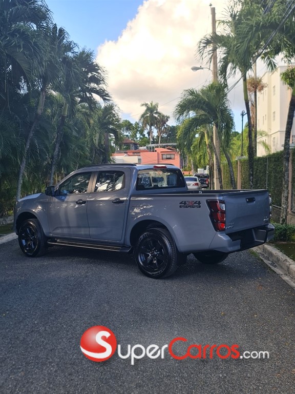 2026 Isuzu DMAX LSE — foto 3 / 8