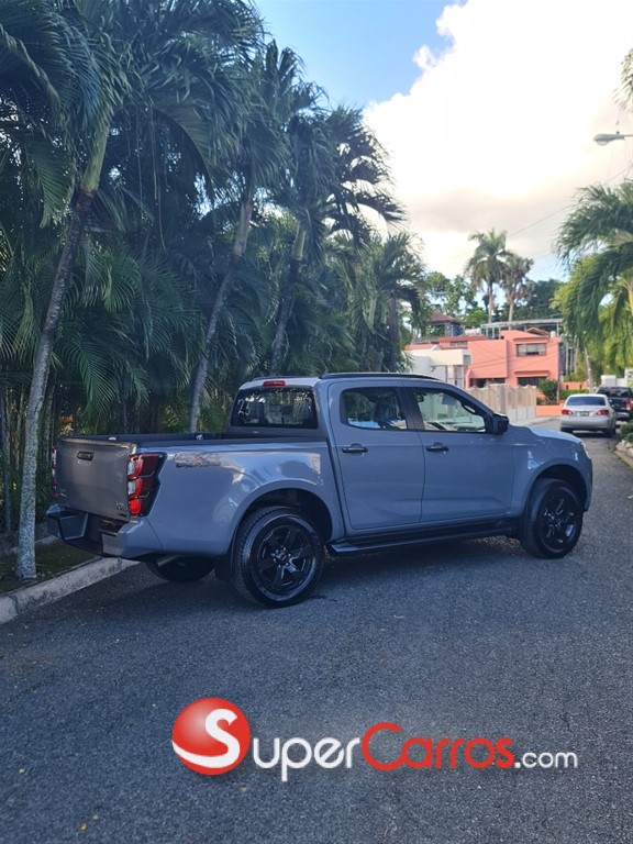2026 Isuzu DMAX LSE — foto 4 / 8