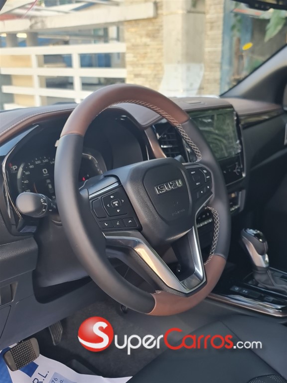 2026 Isuzu DMAX LSE — foto 5 / 8