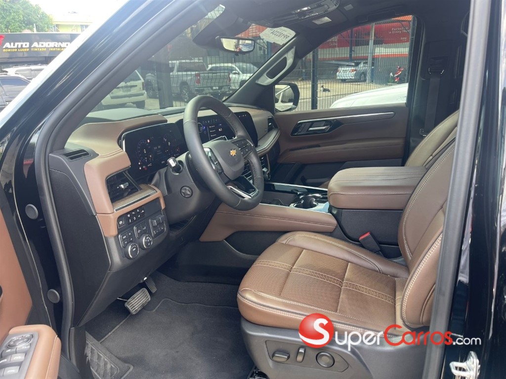 2025 Chevrolet Tahoe Highcountry Duramax — foto 6 / 8