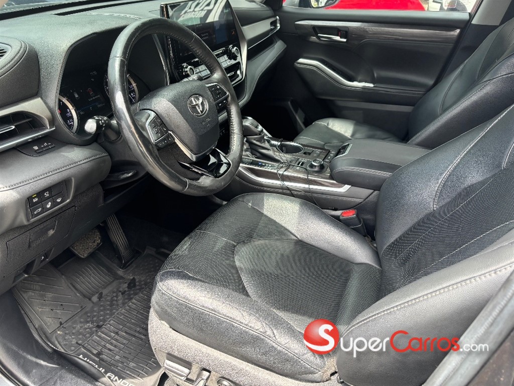2020 Toyota Highlander Limited — foto 6 / 12