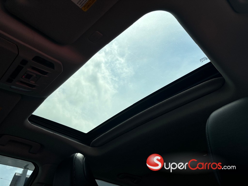 2020 Toyota Highlander Limited — foto 10 / 12