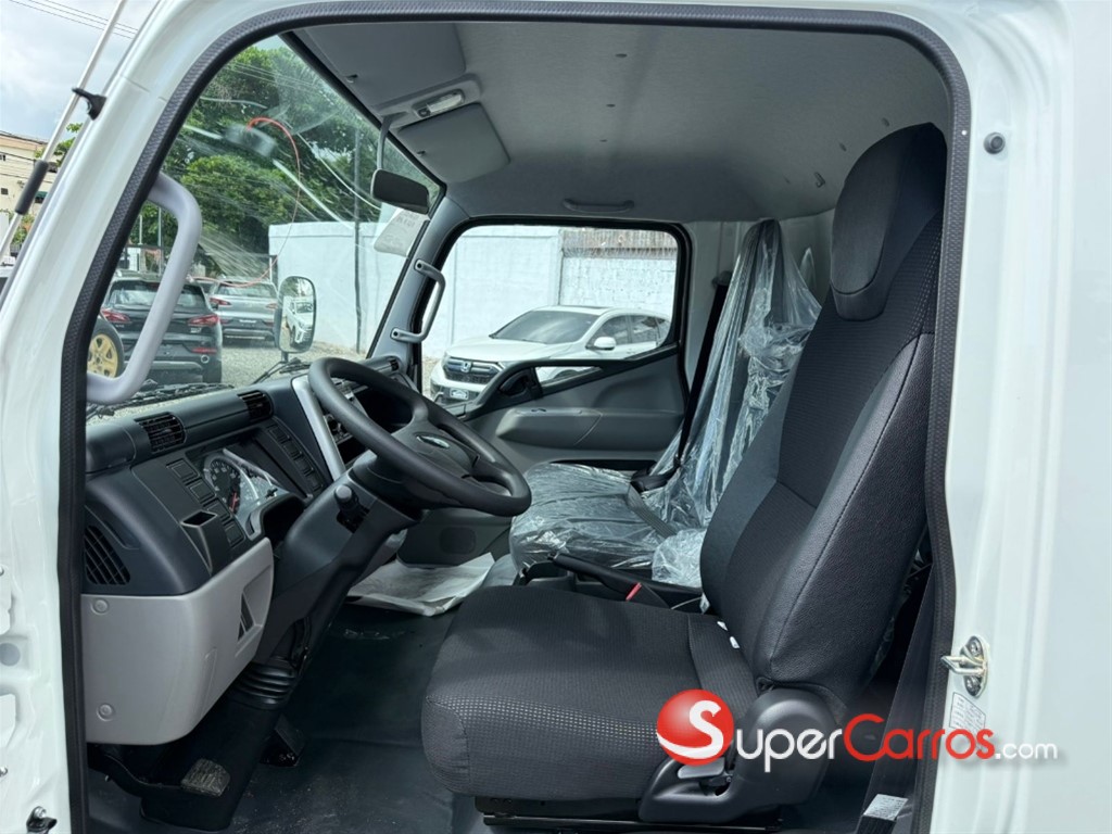 2026 Mitsubishi Motors Canter Cama 14 Pies — foto 8 / 8