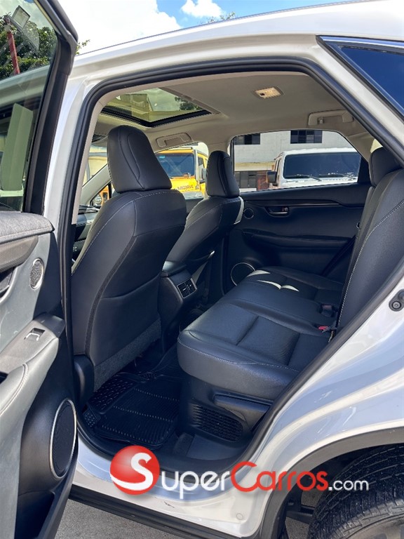 2019 Lexus NX 300 — foto 8 / 11