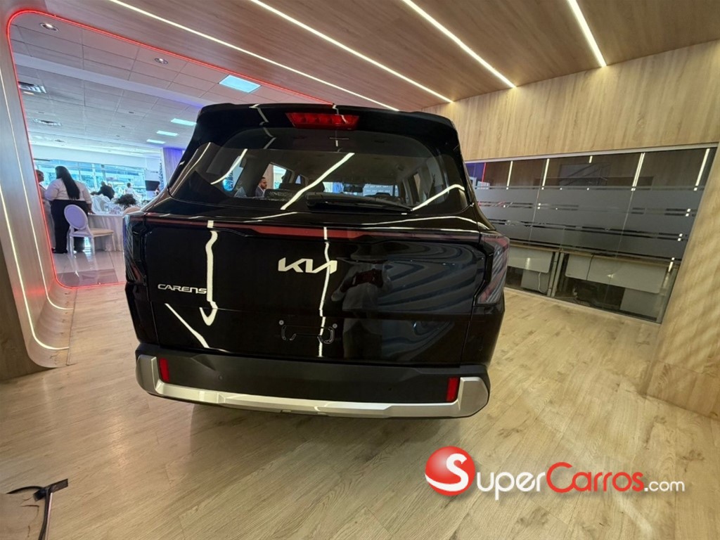 2027 Kia Carens — foto 4 / 8