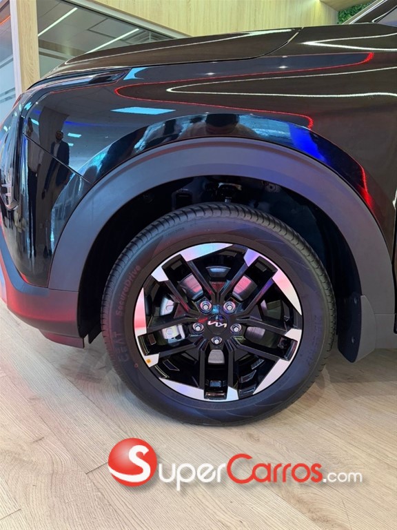 2027 Kia Carens — foto 5 / 8