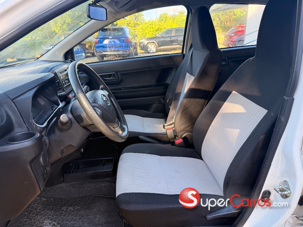 2020 Daihatsu Mira — foto 5 / 12