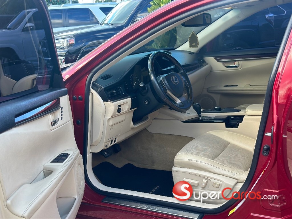 2014 Lexus ES 350 — foto 4 / 8