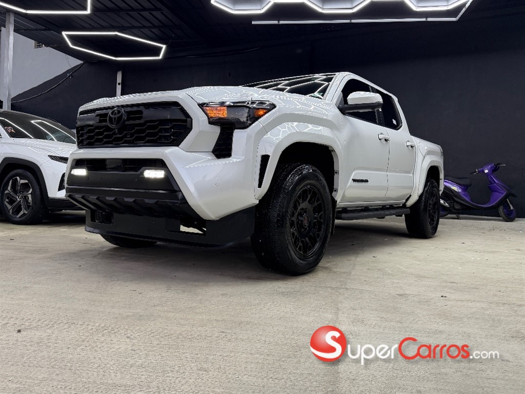 2024 Toyota Tacoma TRD SPORT — foto 2 / 12