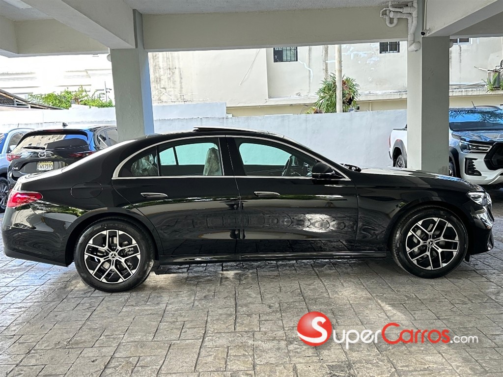 2026 Mercedes-Benz Clase E 300 Avantgarde — foto 3 / 10