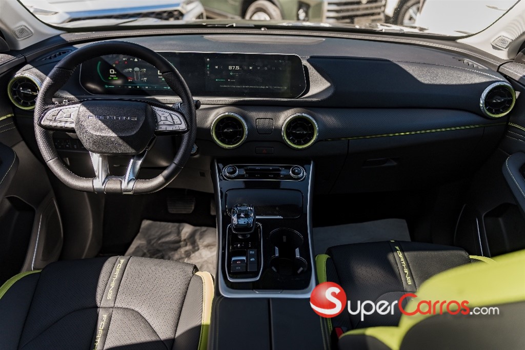 2026 Forthing T5 HEV — foto 5 / 12