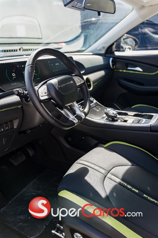 2026 Forthing T5 HEV — foto 11 / 12