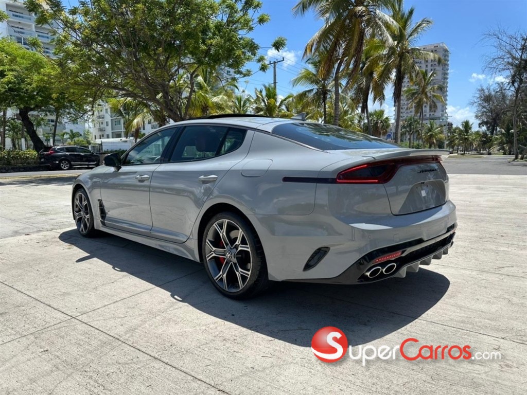 2019 Kia Stinger GT — foto 6 / 12