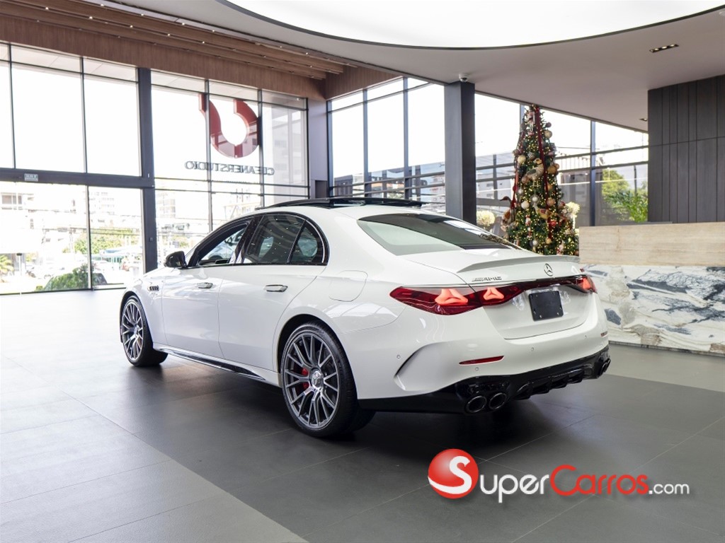 2026 Mercedes-Benz Clase E 53 AMG — foto 4 / 11