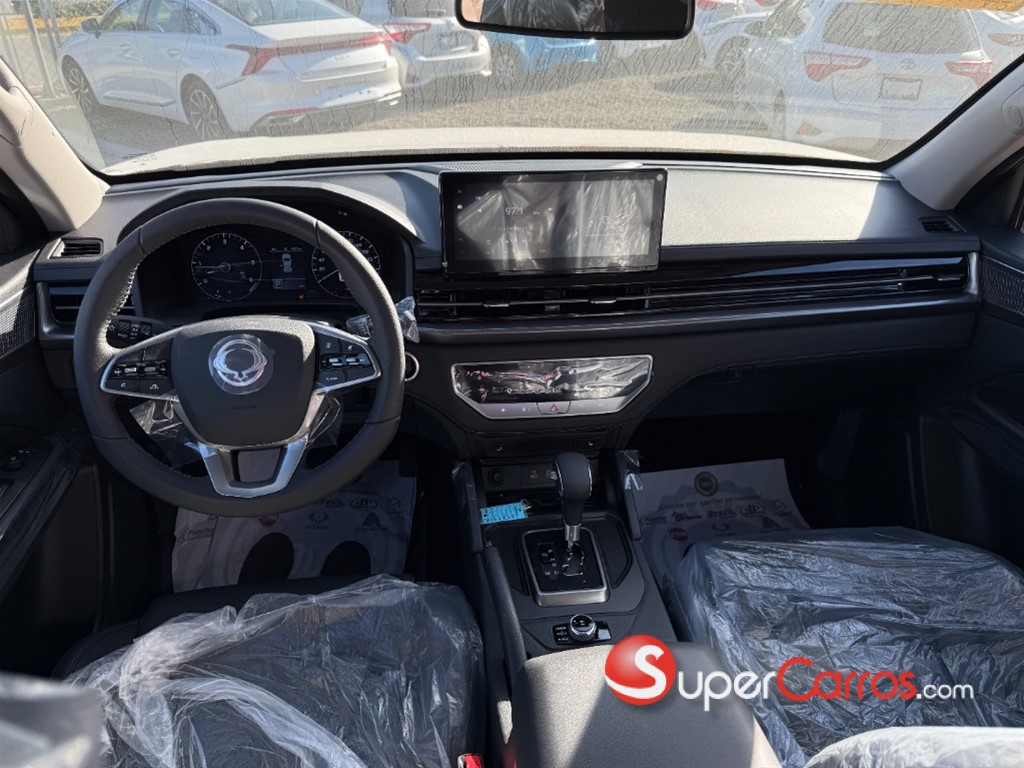 2026 KGM Musso LIMITED — foto 9 / 10