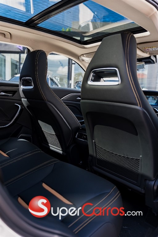 2026 Bestune T-77 Premium — foto 10 / 12