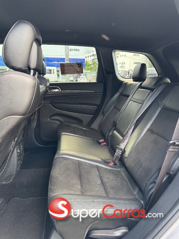 2020 Jeep Grand Cherokee Altitude — foto 6 / 10