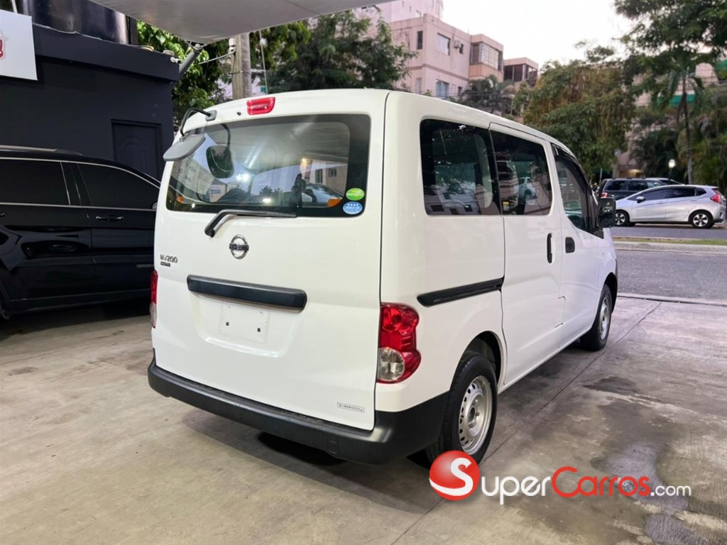 2020 Nissan NV 200 — foto 3 / 8