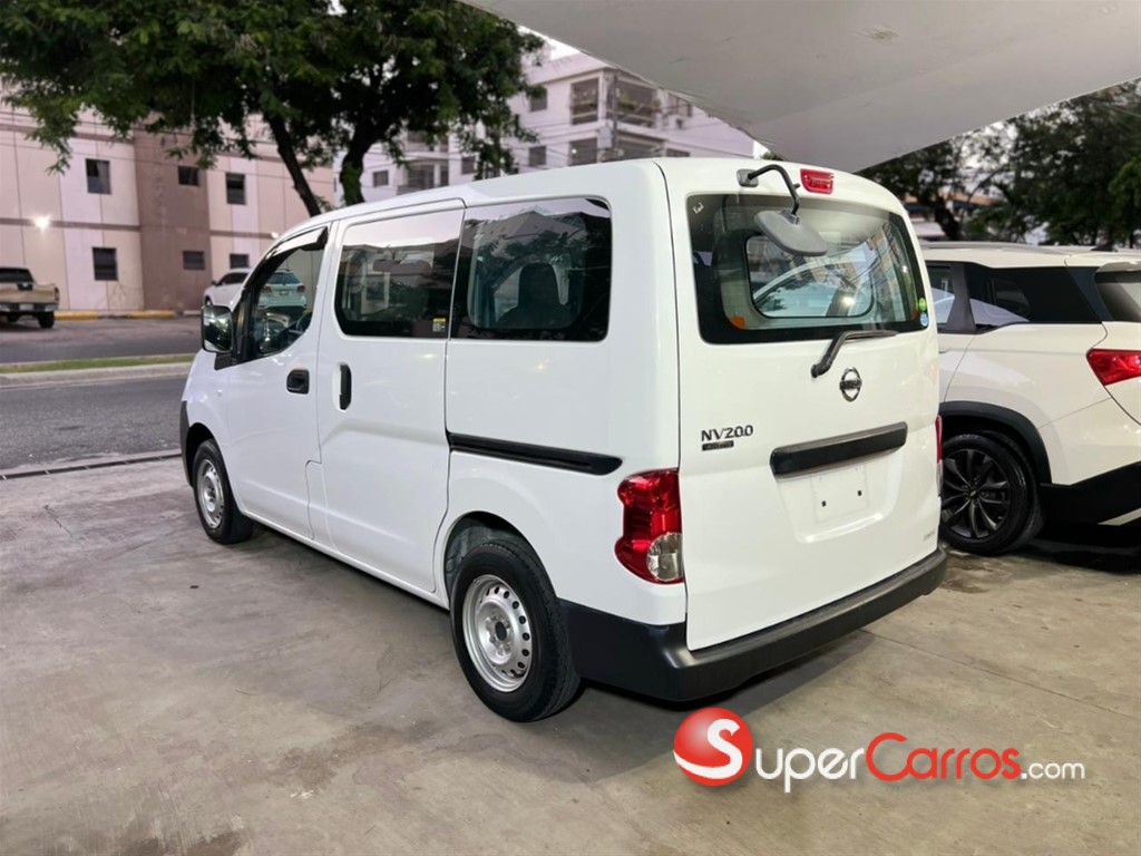 2020 Nissan NV 200 — foto 4 / 8