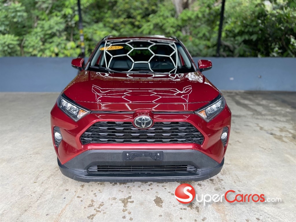 2020 Toyota RAV4 XLE Premium — foto 2 / 12