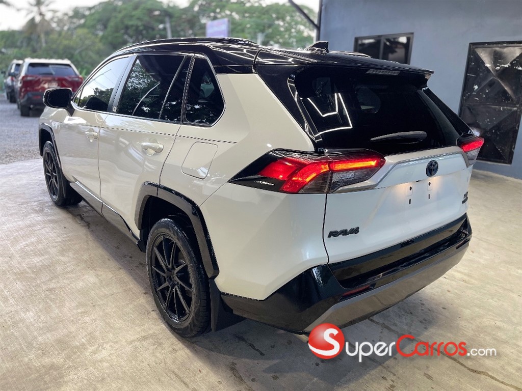 2021 Toyota RAV4 XSE Hybrid — foto 4 / 12