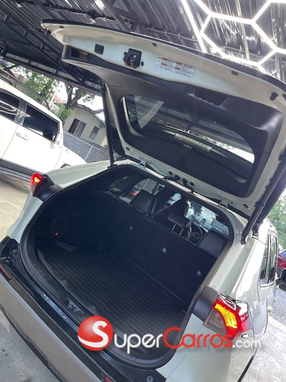 2021 Toyota RAV4 XSE Hybrid — foto 6 / 12
