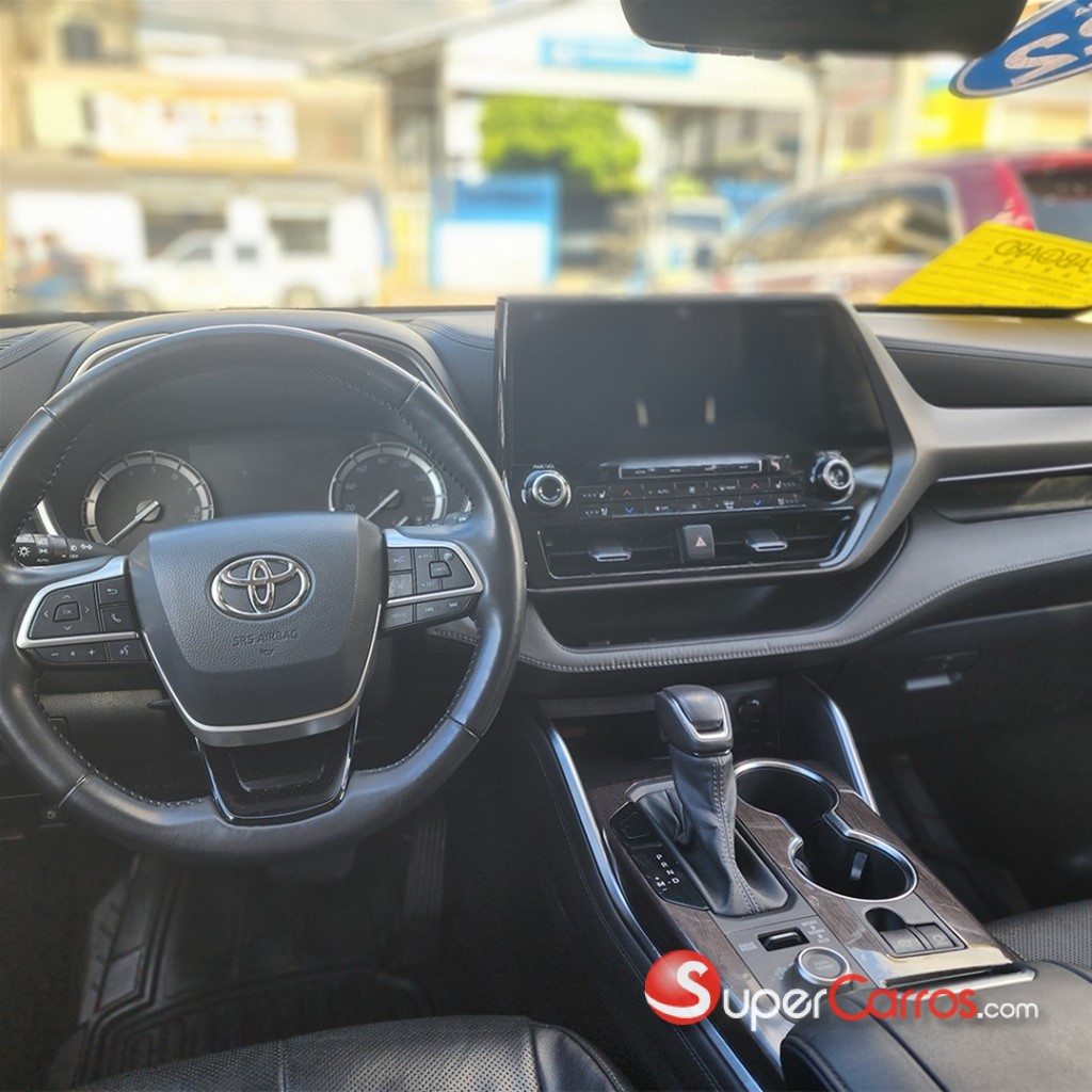 2022 Toyota Highlander Limited — foto 8 / 10