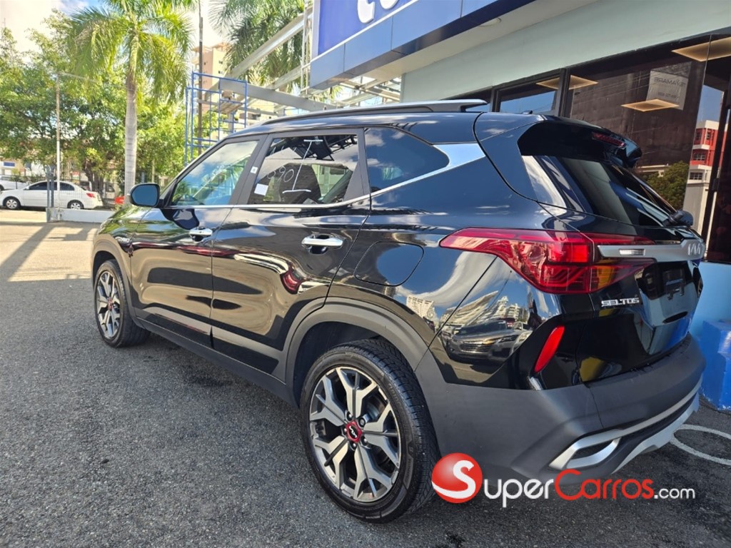 2022 Kia Seltos SX — foto 7 / 11