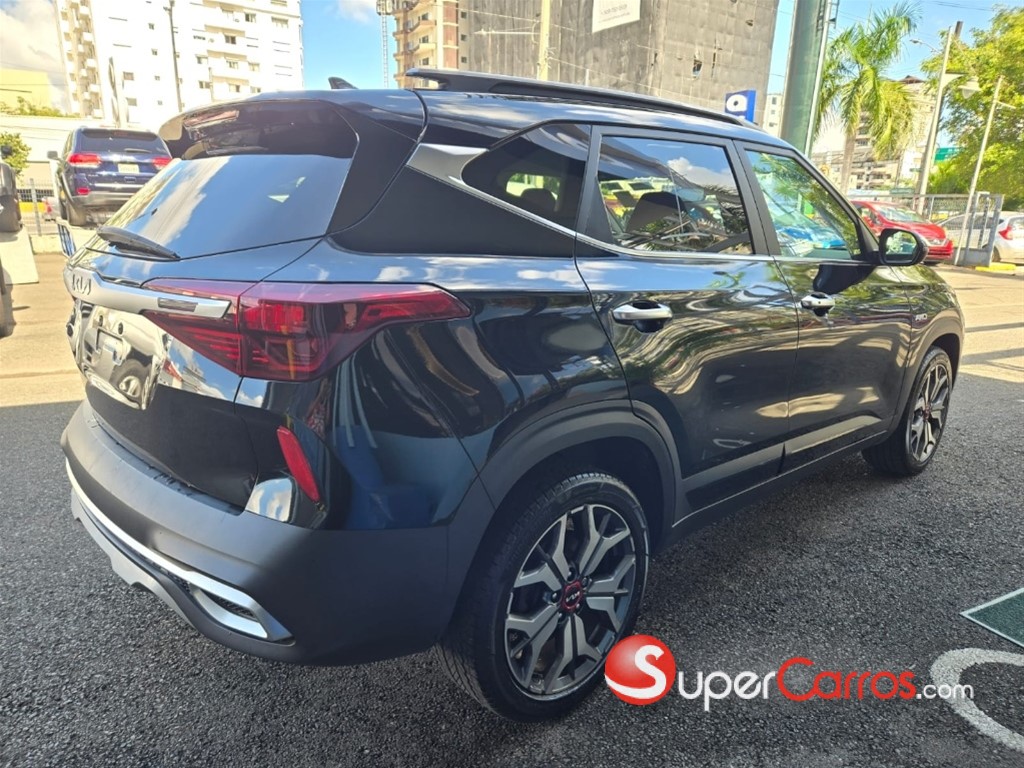 2022 Kia Seltos SX — foto 9 / 11