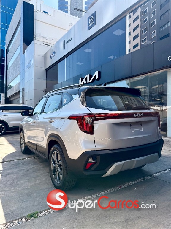 2027 Kia Seltos Luxury — foto 5 / 10
