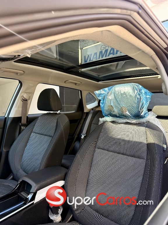 2027 Kia Seltos Luxury — foto 7 / 10