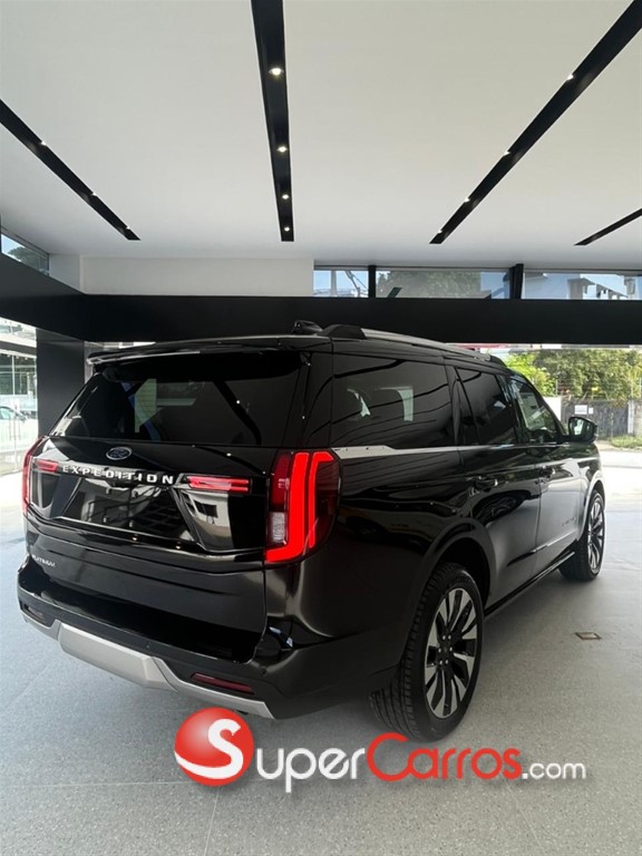 2026 Ford Expedition Platinum — foto 4 / 12