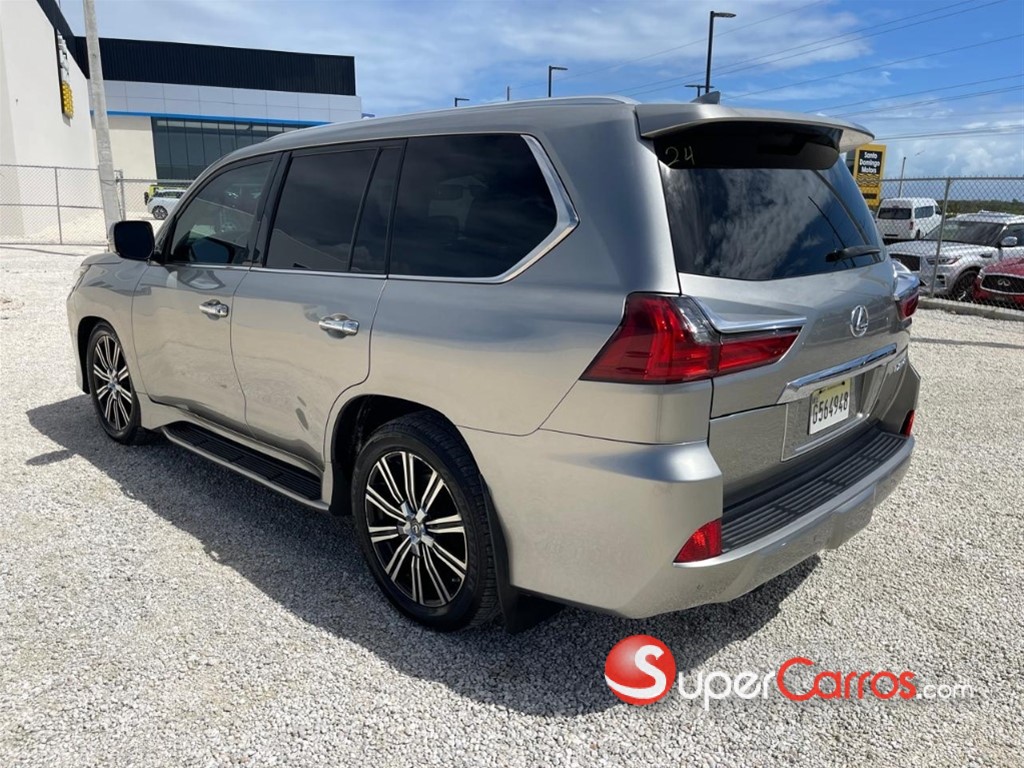2019 Lexus LX 570 — foto 5 / 12