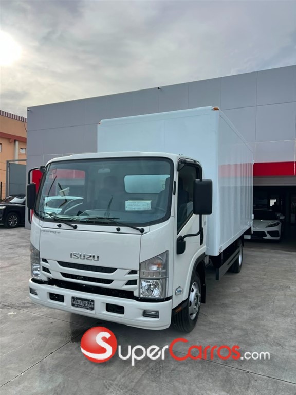 2027 Isuzu Camion Furgon — foto 2 / 12