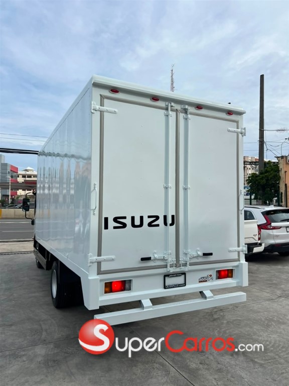 2027 Isuzu Camion Furgon — foto 5 / 12