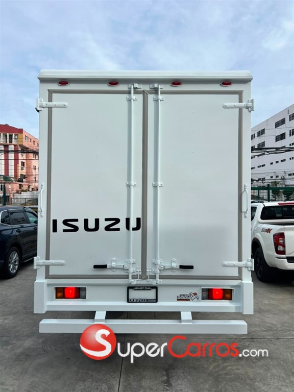2027 Isuzu Camion Furgon — foto 6 / 12