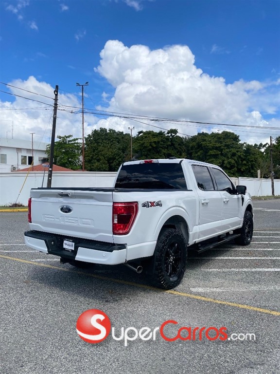 2021 Ford F 150 XLT — foto 4 / 10