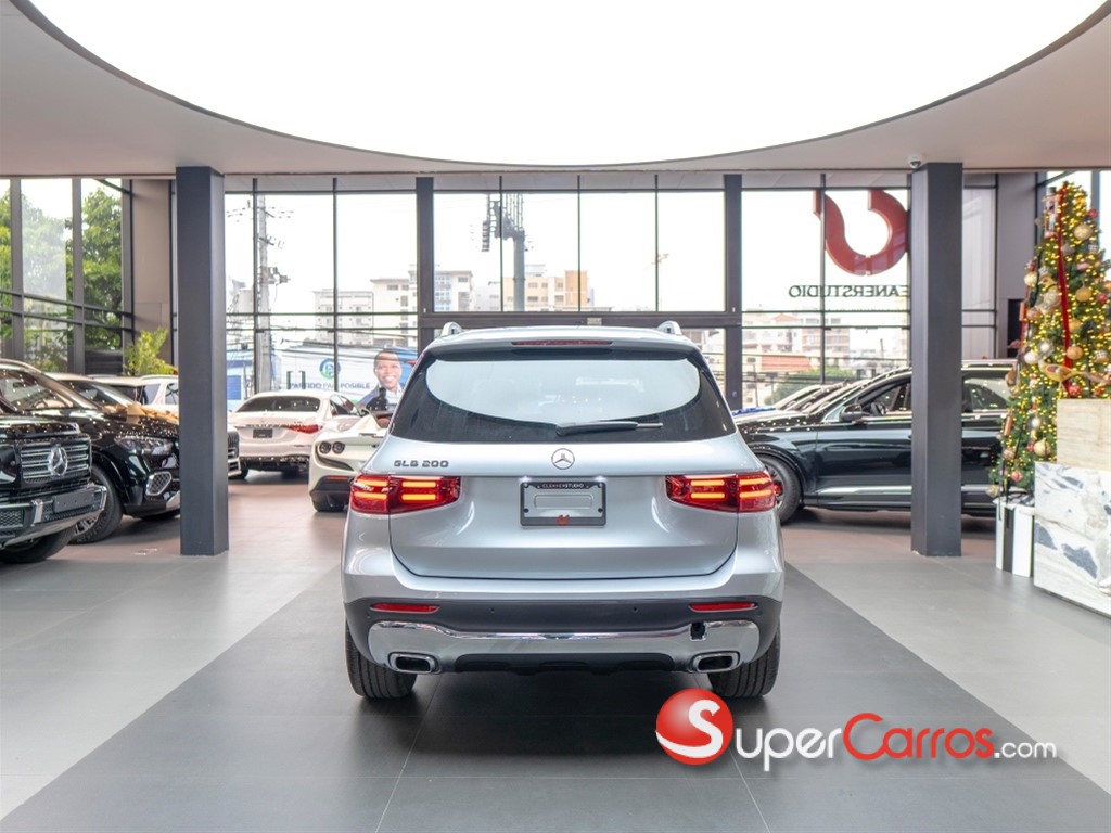 2026 Mercedes-Benz Clase GLB 200 Progressive — foto 3 / 11