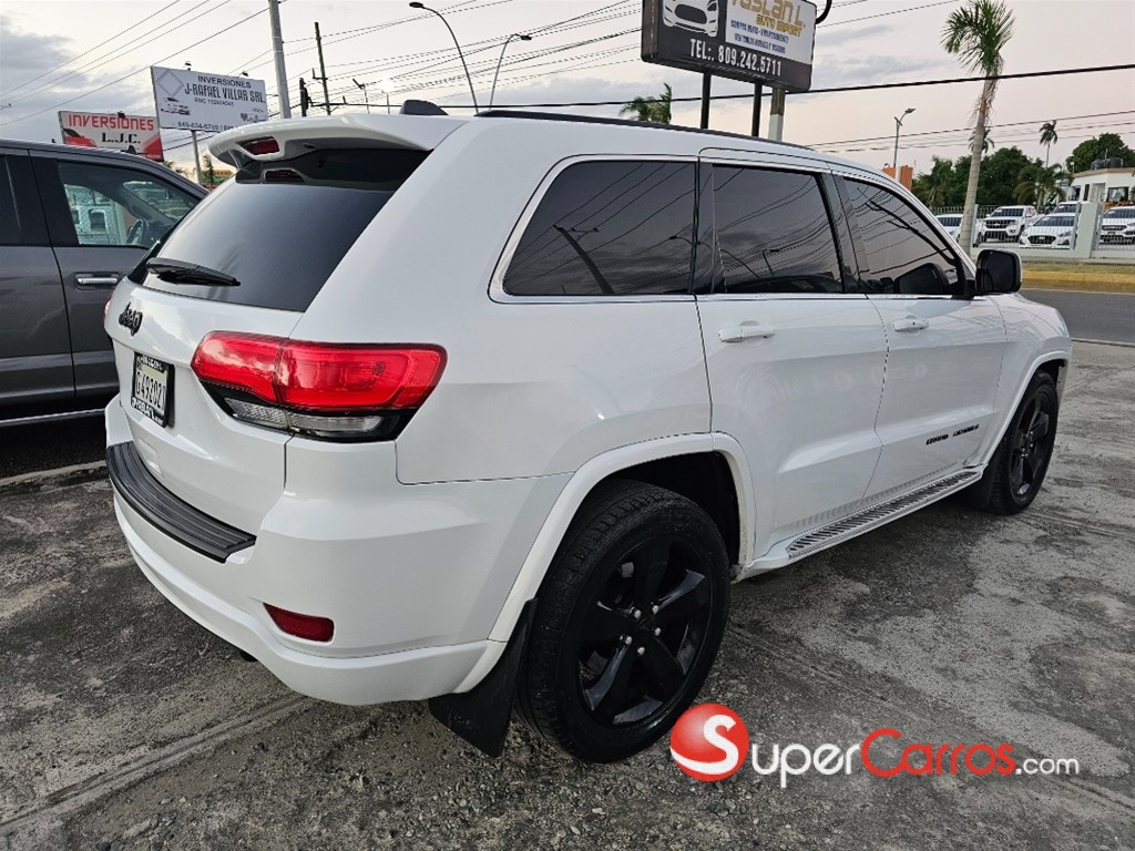 2014 Jeep Grand Cherokee Laredo — foto 8 / 12