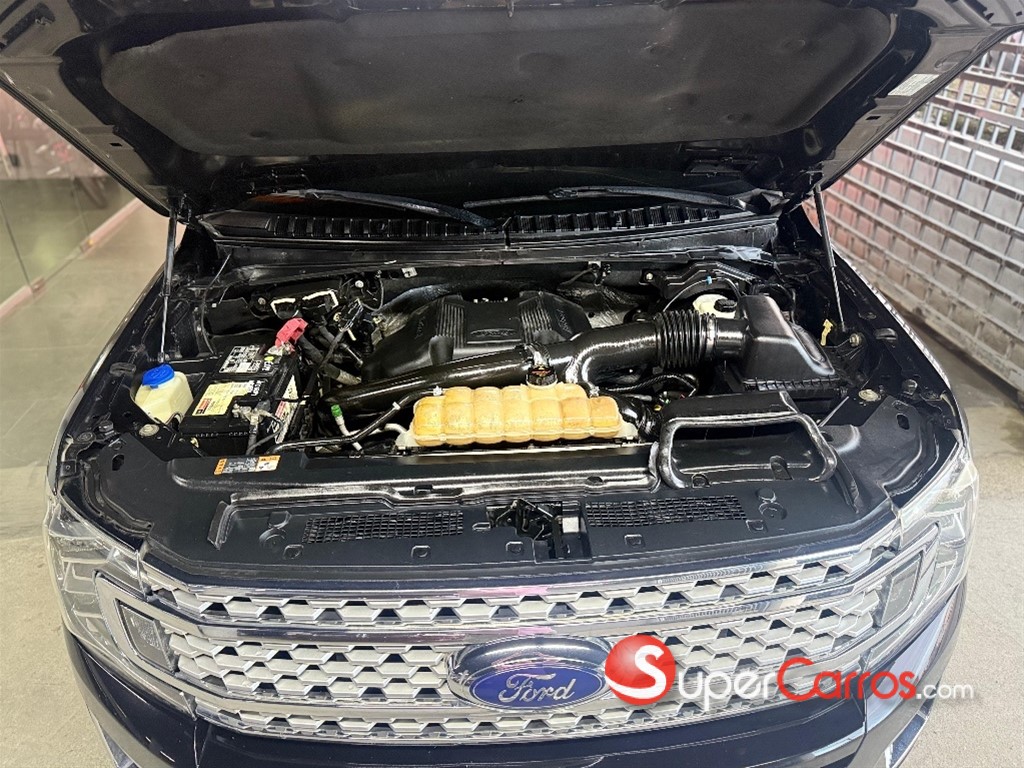 2019 Ford Expedition Platinum Max — foto 4 / 12