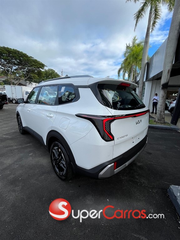 2027 Kia Carens — foto 3 / 12