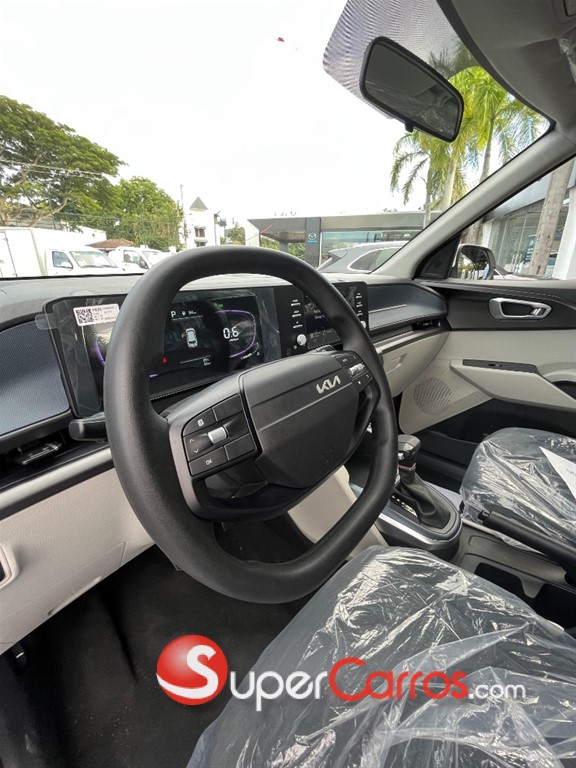 2027 Kia Carens — foto 9 / 12