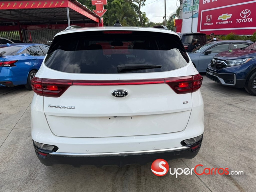 2020 Kia Sportage EX — foto 5 / 9