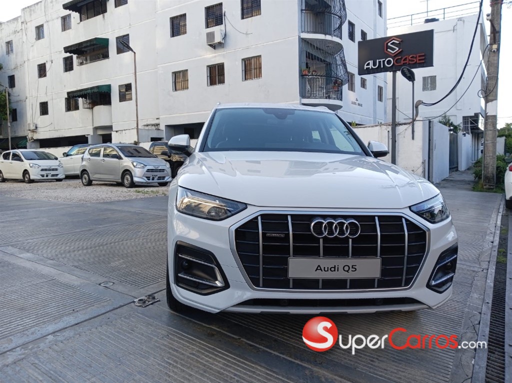 2021 Audi Q5 45 TFSI QUATTRO — foto 2 / 12