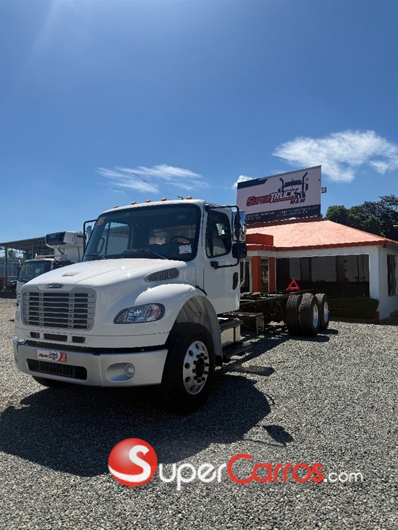 2016 Freightliner M2