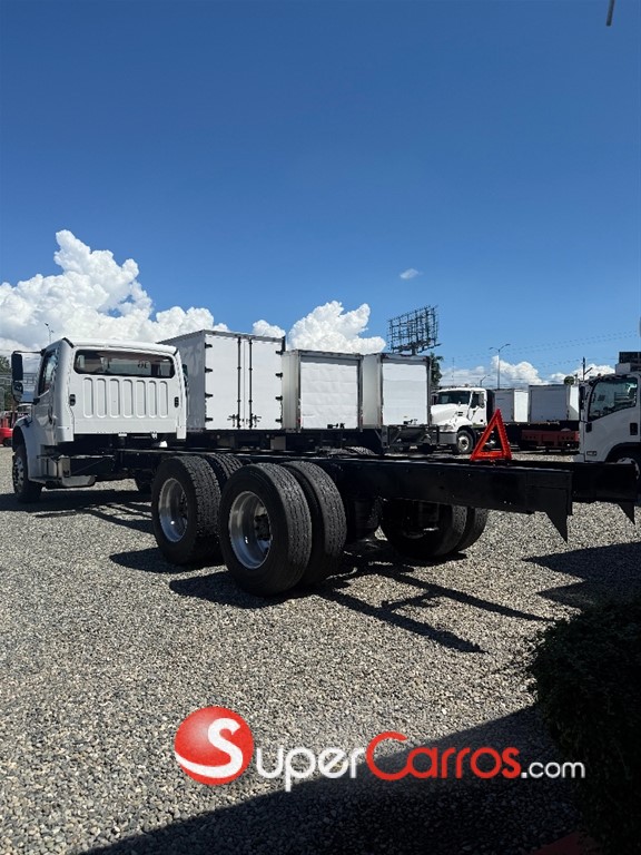 2016 Freightliner M2 — foto 4 / 5