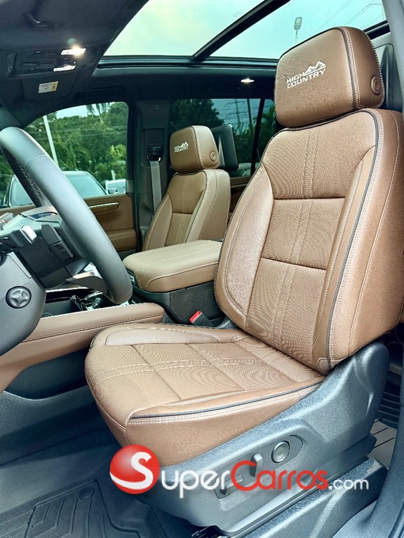 2025 Chevrolet Tahoe Highcountry Duramax — foto 11 / 12