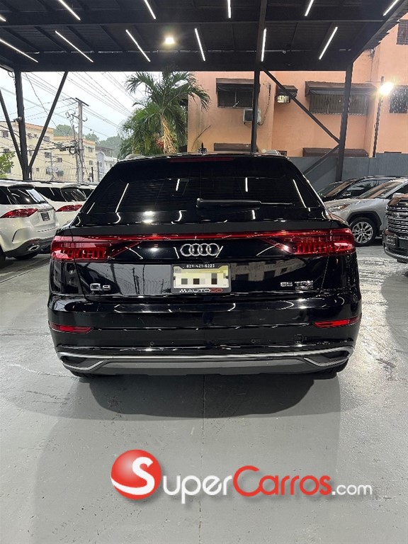 2019 Audi Q8 Premium — foto 5 / 11